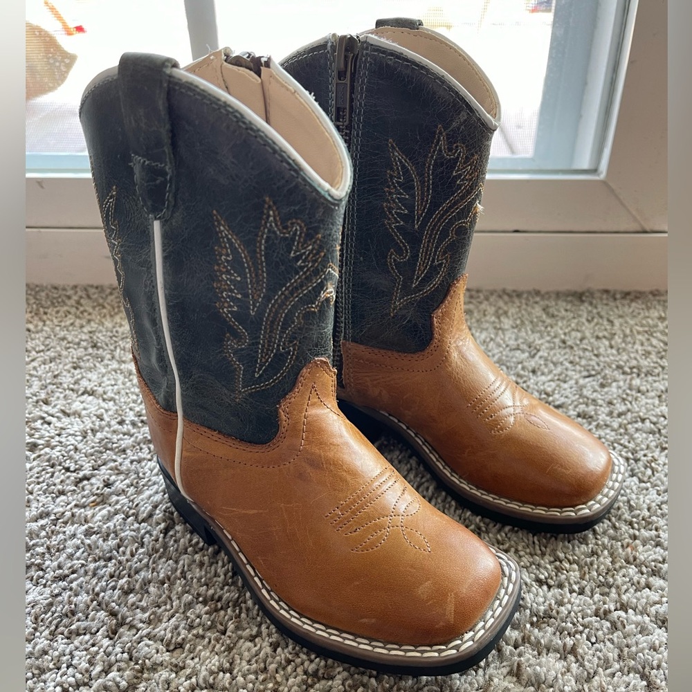 Cody James toddler boots